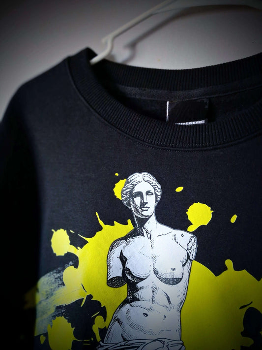 Venus De Milo Fleece Crew NONCHALANT Dark Clothing